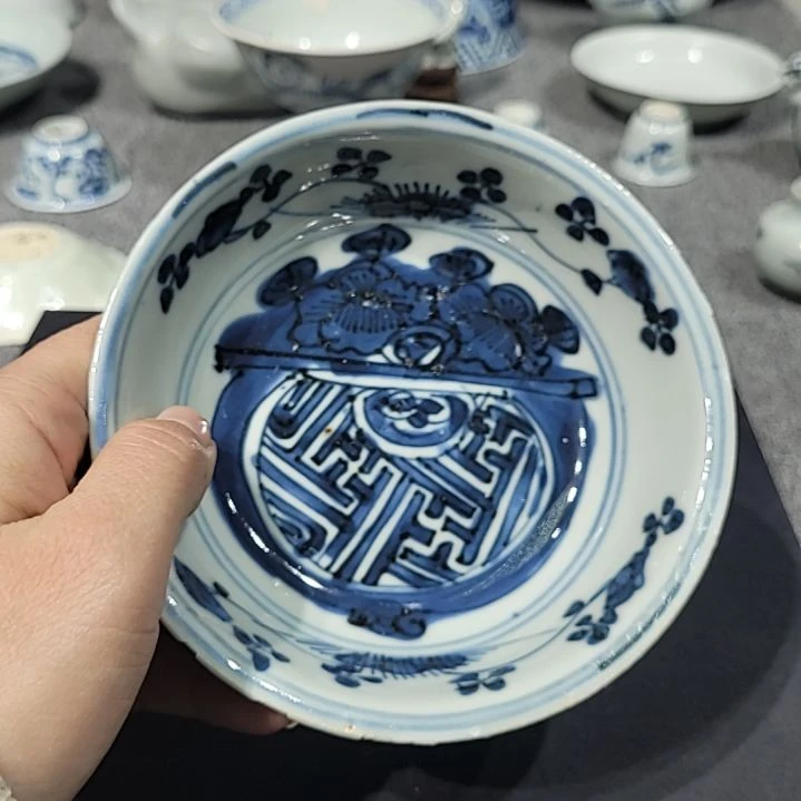 碗北***人，，，，，，，，，，，