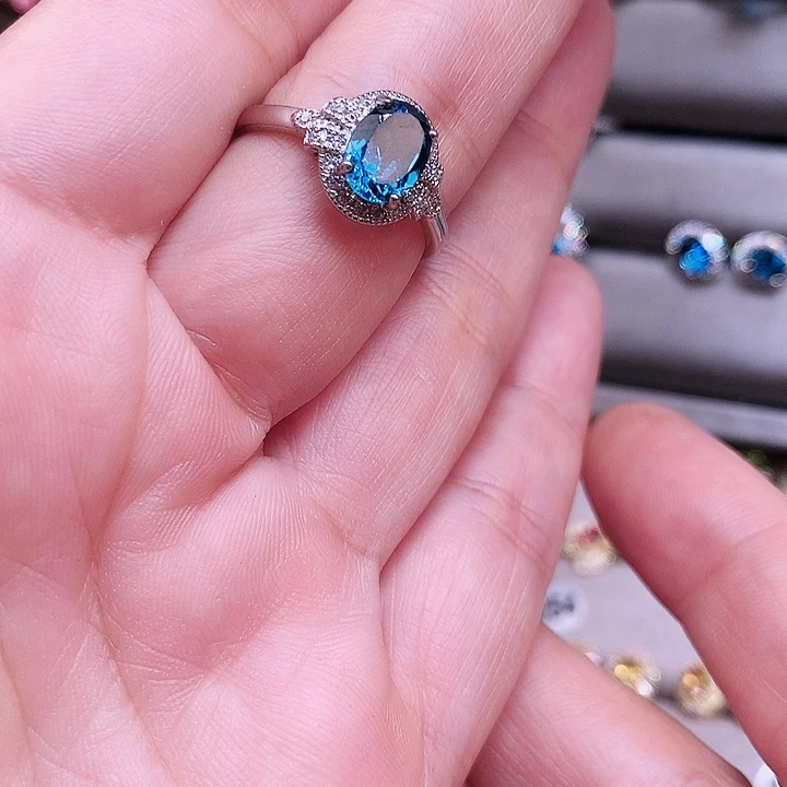 托帕石戒指银S925镶嵌
