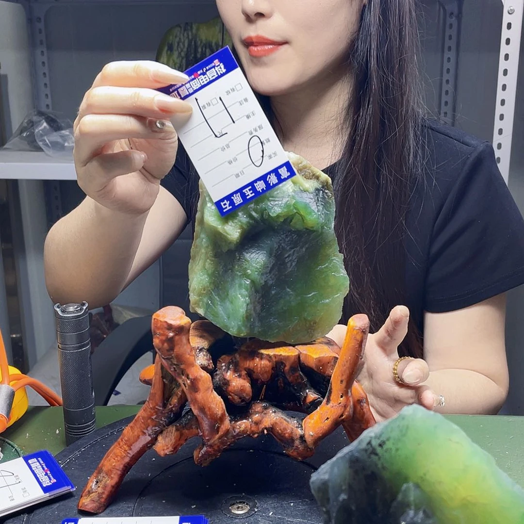 蛇纹石玉未镶嵌岫玉尤**分