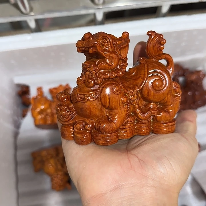 木花梨木10金钱貔貅一只