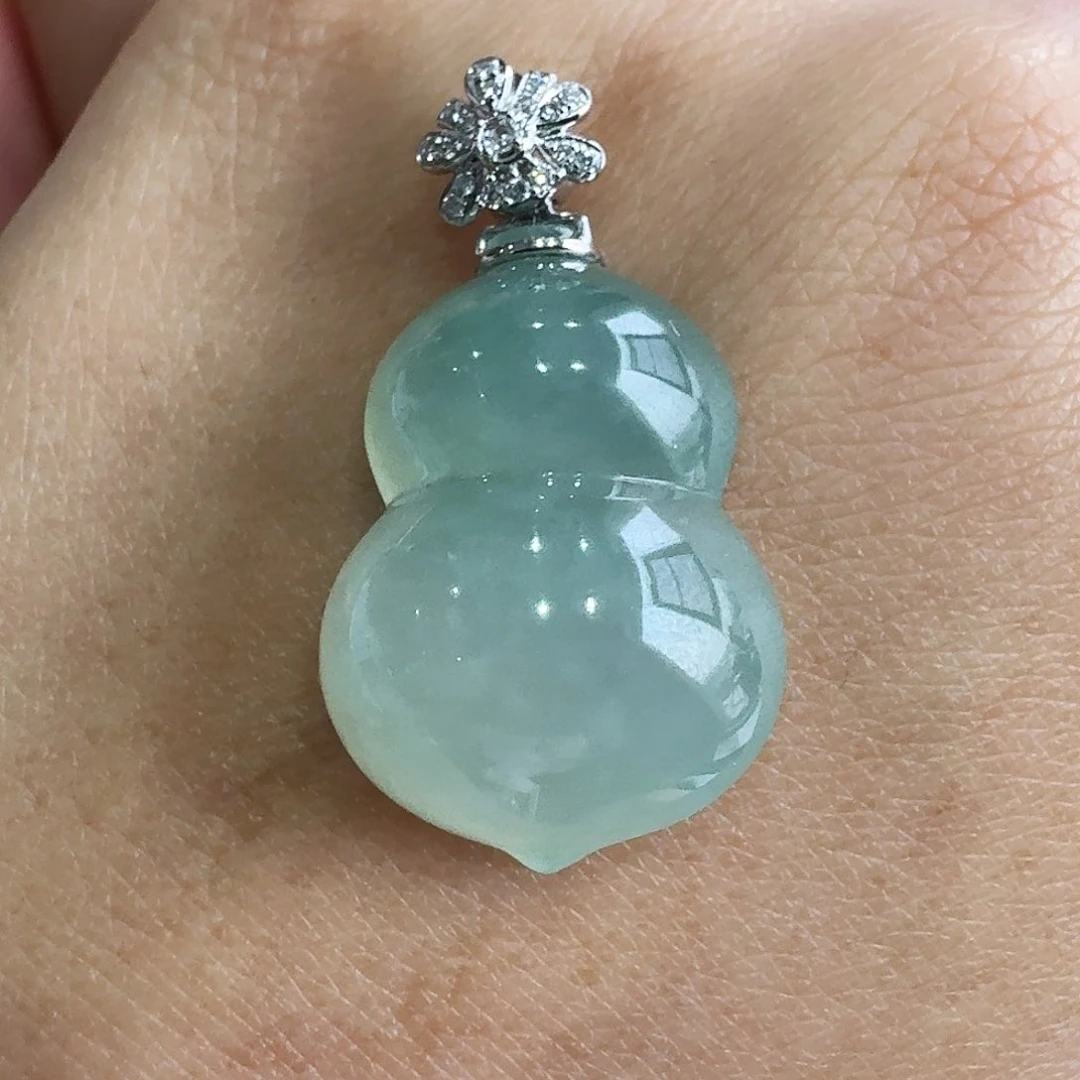 翡翠颈饰18K金镶嵌葫芦
