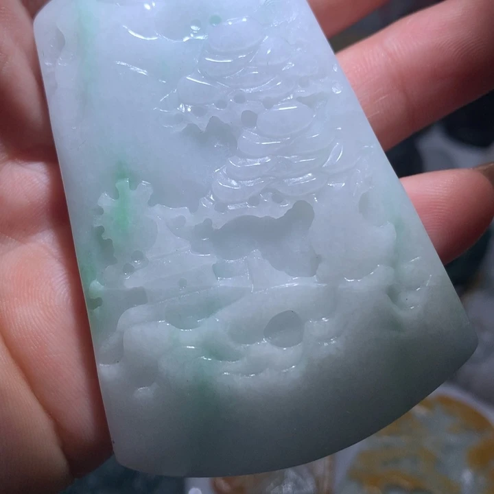 翡翠未镶嵌颈饰保真天然A货翡翠