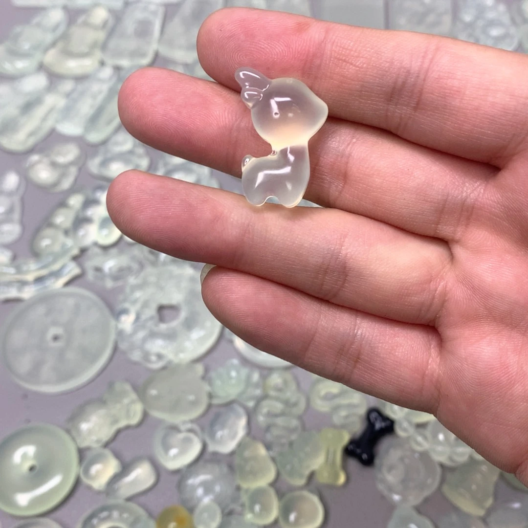 蛇纹石玉颈饰未镶嵌盐****2