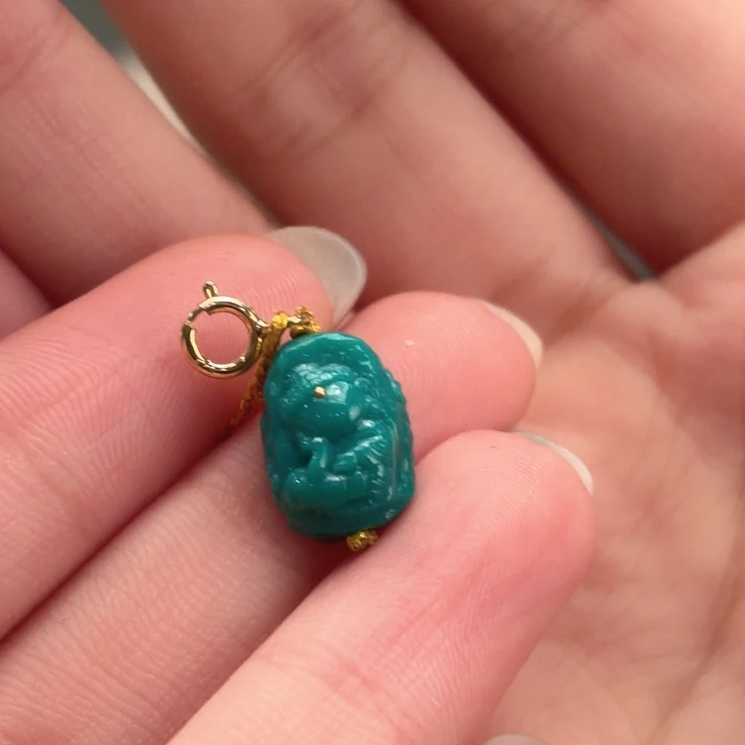 绿松石未镶嵌颈饰