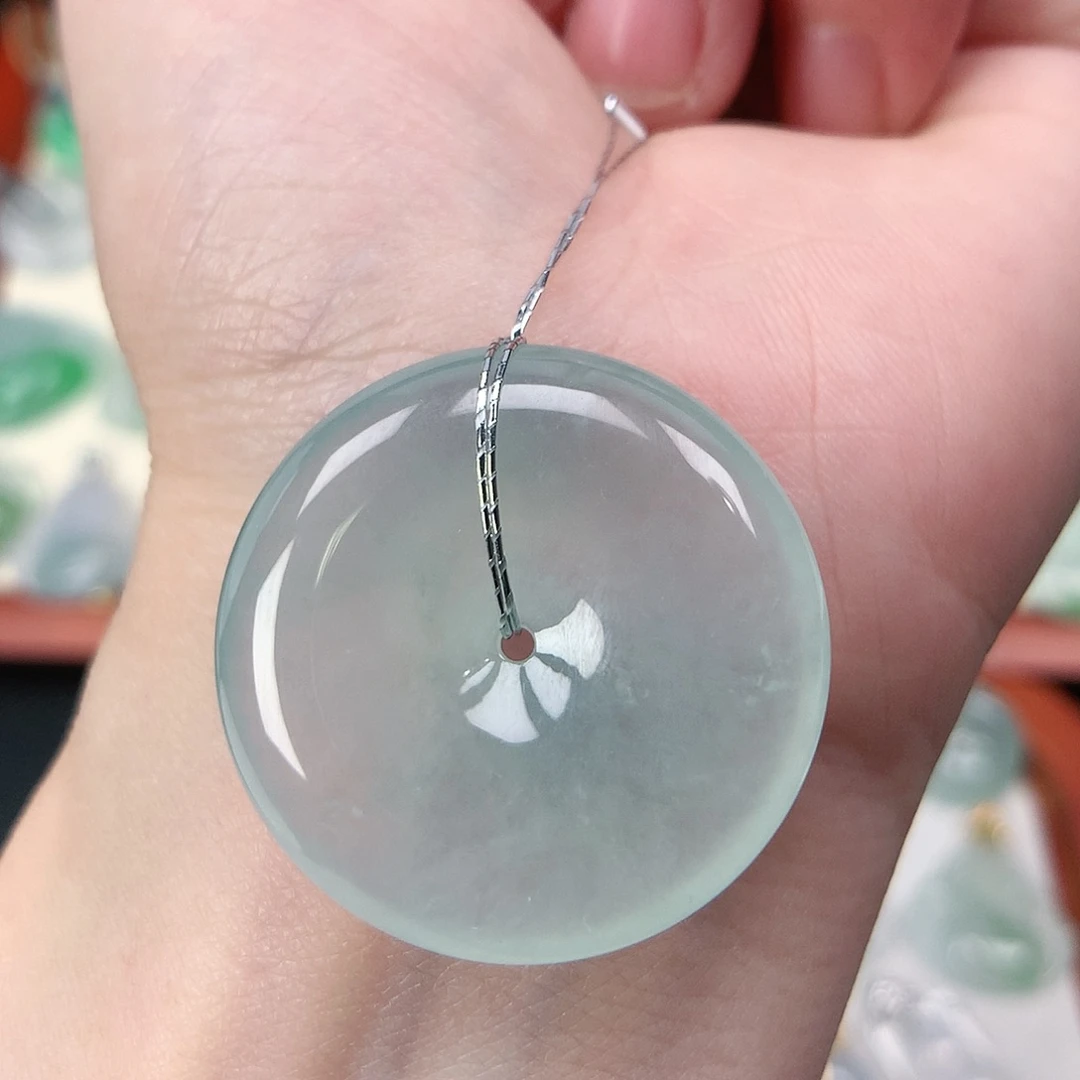 翡翠未镶嵌颈饰吊坠