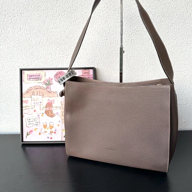 95新 LOEWE/罗意威 【今物】灰色全皮托特单肩包 063971