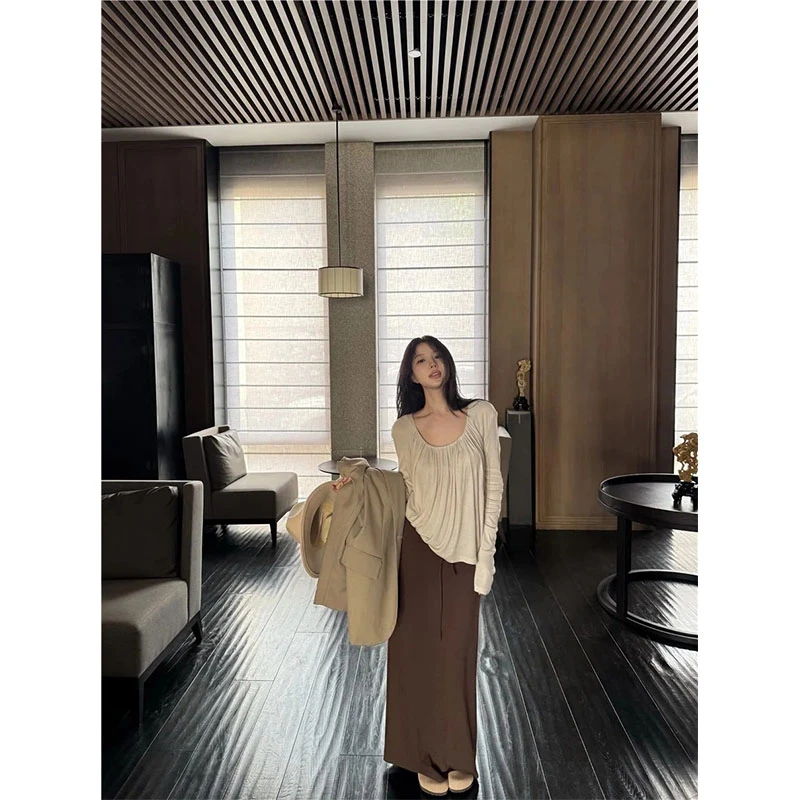 2025秋季新款修身显瘦U领薄款长袖上衣气质时尚简约收腰半身裙女