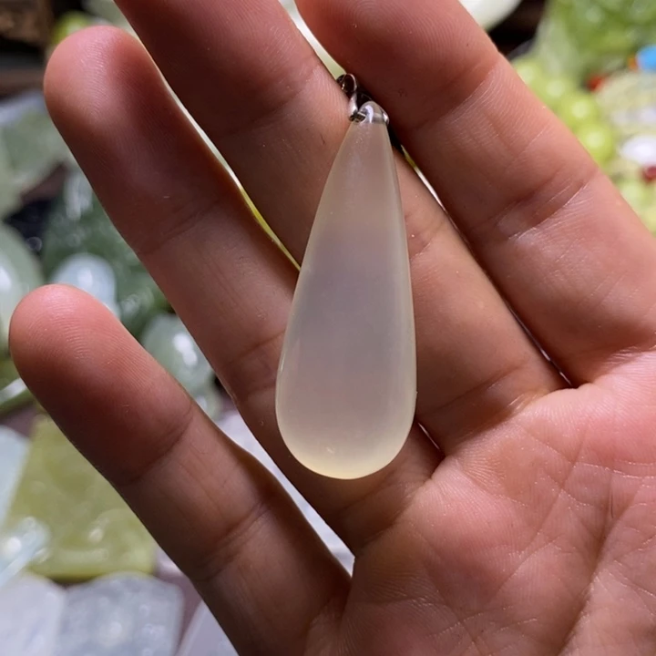 岫玉未镶嵌岫玉颈饰