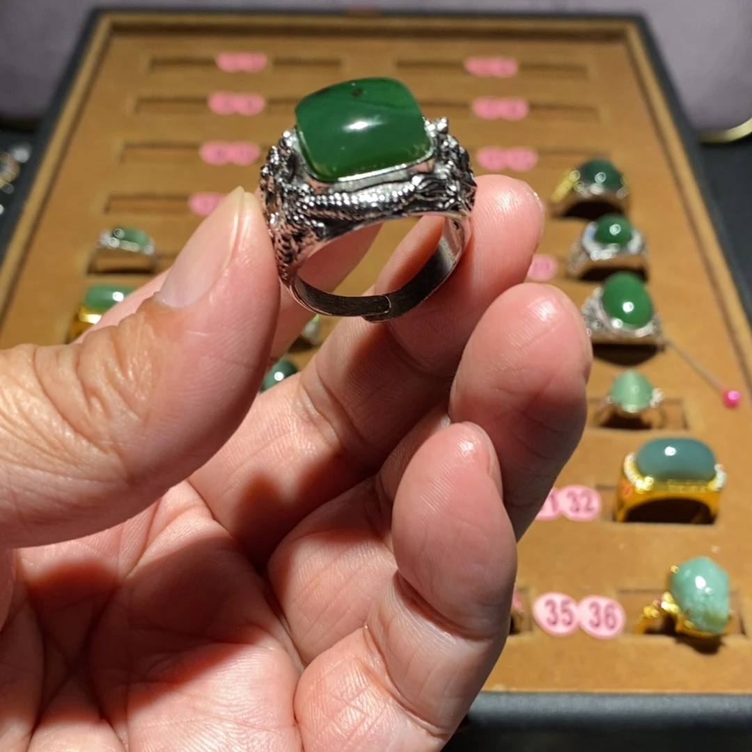 和田玉未镶嵌戒指