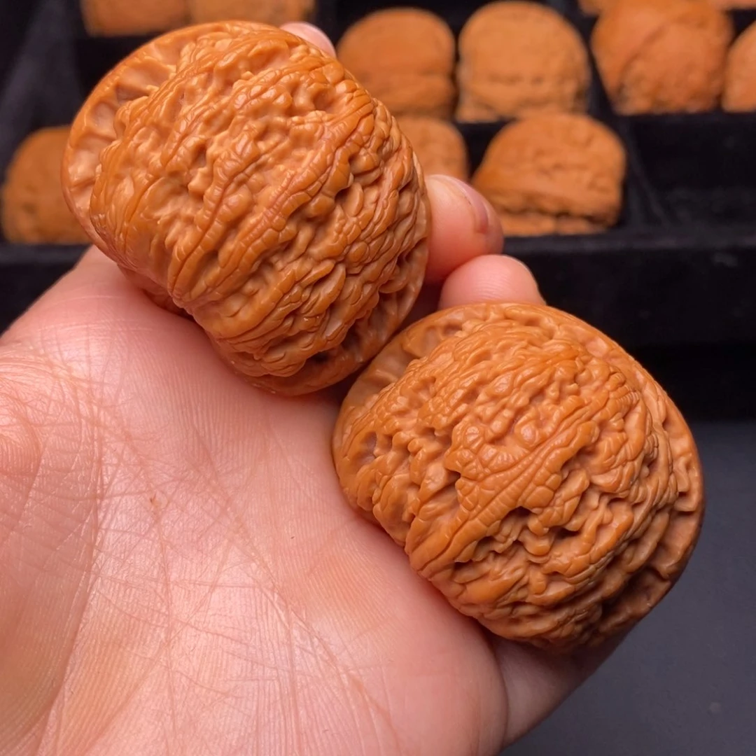 秦岭野生文玩核桃