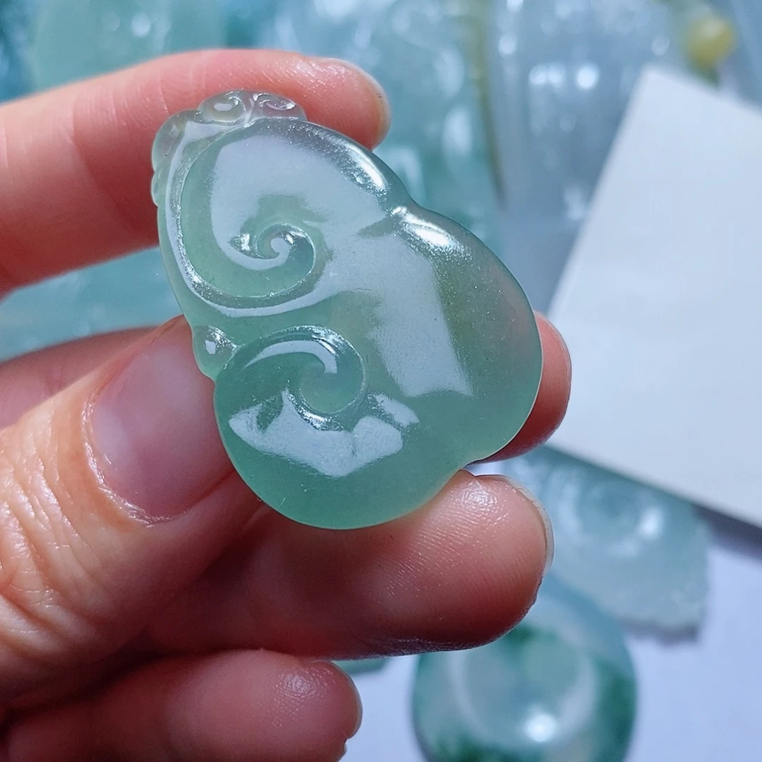 定制翡翠未镶嵌毛货付款后确认抛光