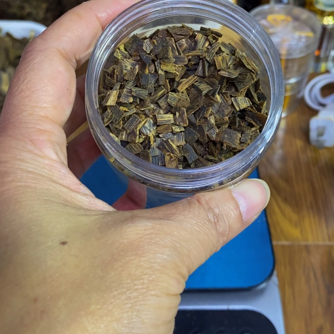 *****沉香碎屑沉香白露50克