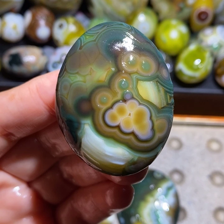 未镶嵌玛瑙/玉髓珠宝半成品52