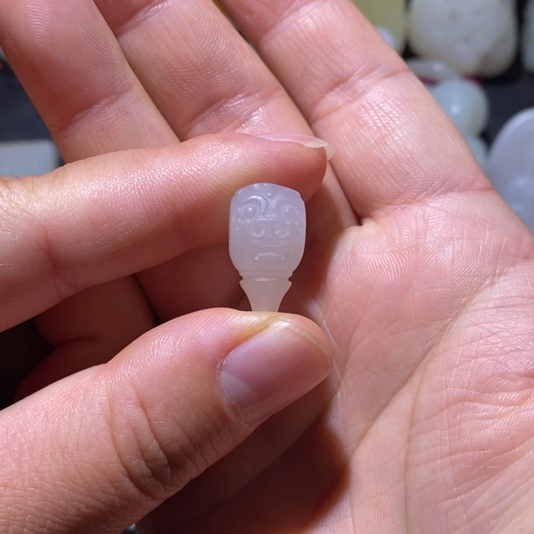 青***竹和田玉未镶嵌颈饰