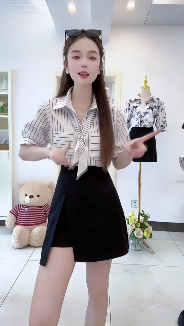 6018丝巾条纹衬衫女短袖新款小众别致口袋polo领衬衣显瘦