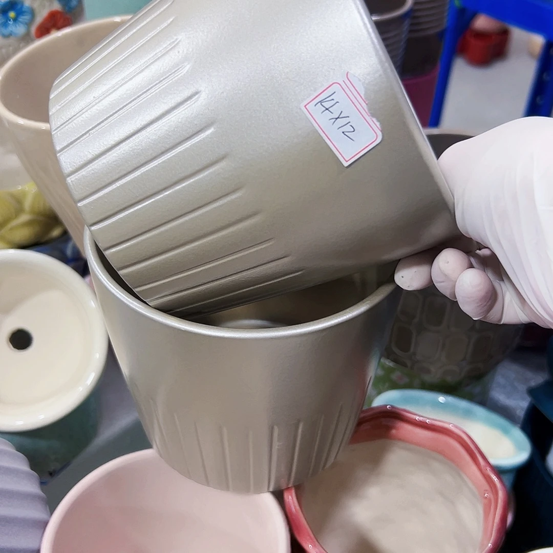 有孔外贸尾单陶瓷花盆凑单10米包邮