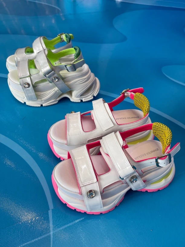 殴货小众品牌露脚趾厚底真皮魔术贴松糕运动休闲凉鞋