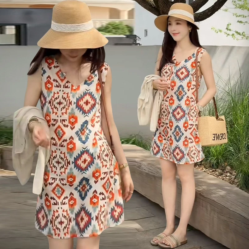 夏季高级感时尚无袖度假碎花连衣裙2025夏季新款洋气减龄背心长裙