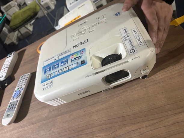 9新 Epson/爱普生 二手 爱普生投影仪 运费自理