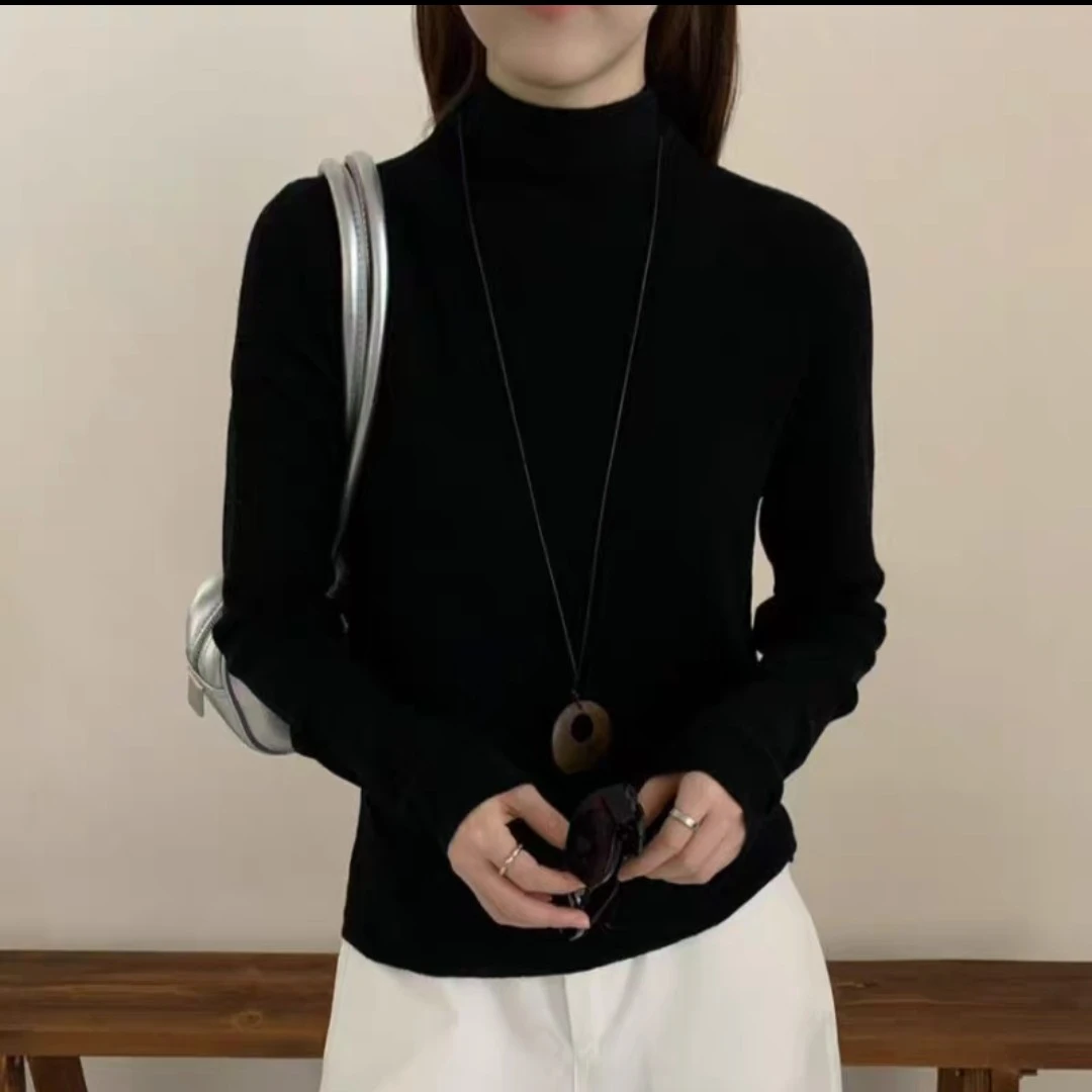 百搭修身半高领针织上衣