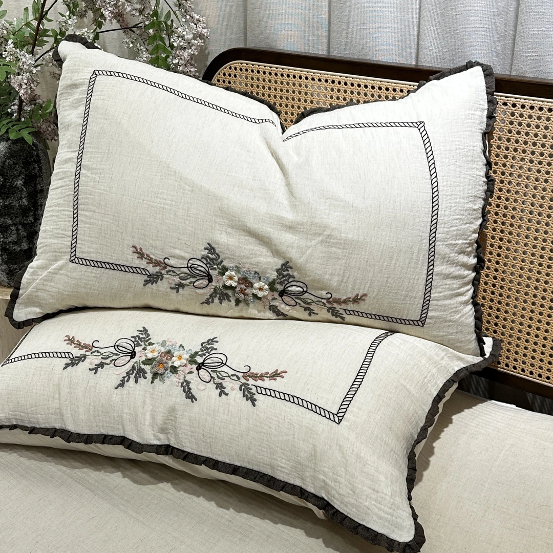 CJHong.蝶恋花 手绣鲁绣款 汉麻干爽透气国风花边款刺绣枕套一对