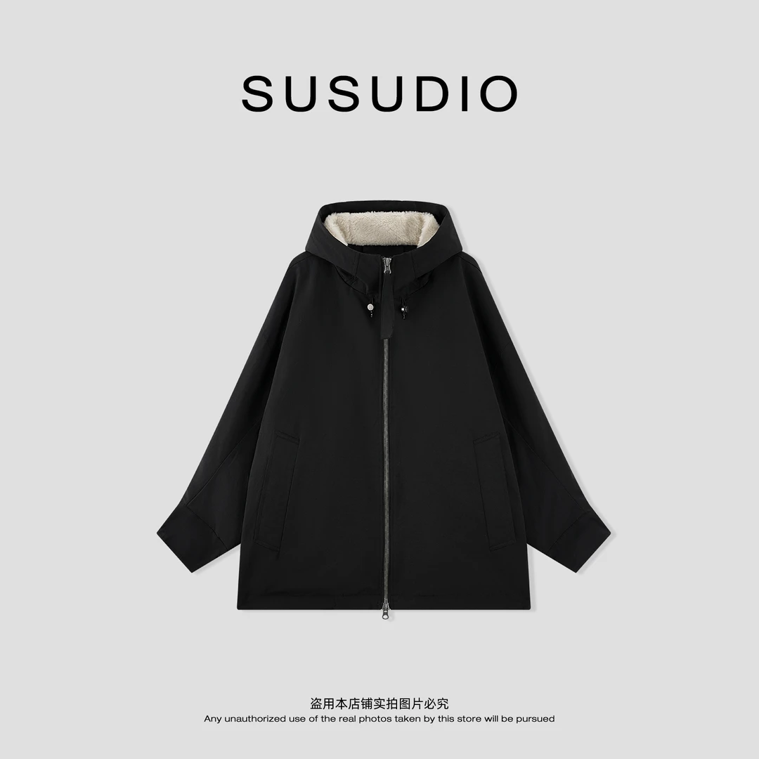 SUSUDIO 冬季户外三防宽松90白鸭绒连帽保暖羽绒服 70457