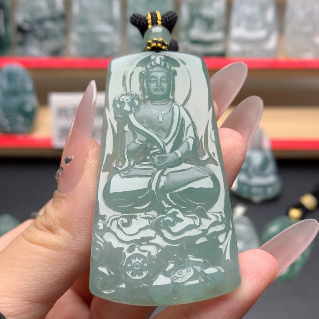 我***～翡翠未镶嵌颈饰大势至菩萨