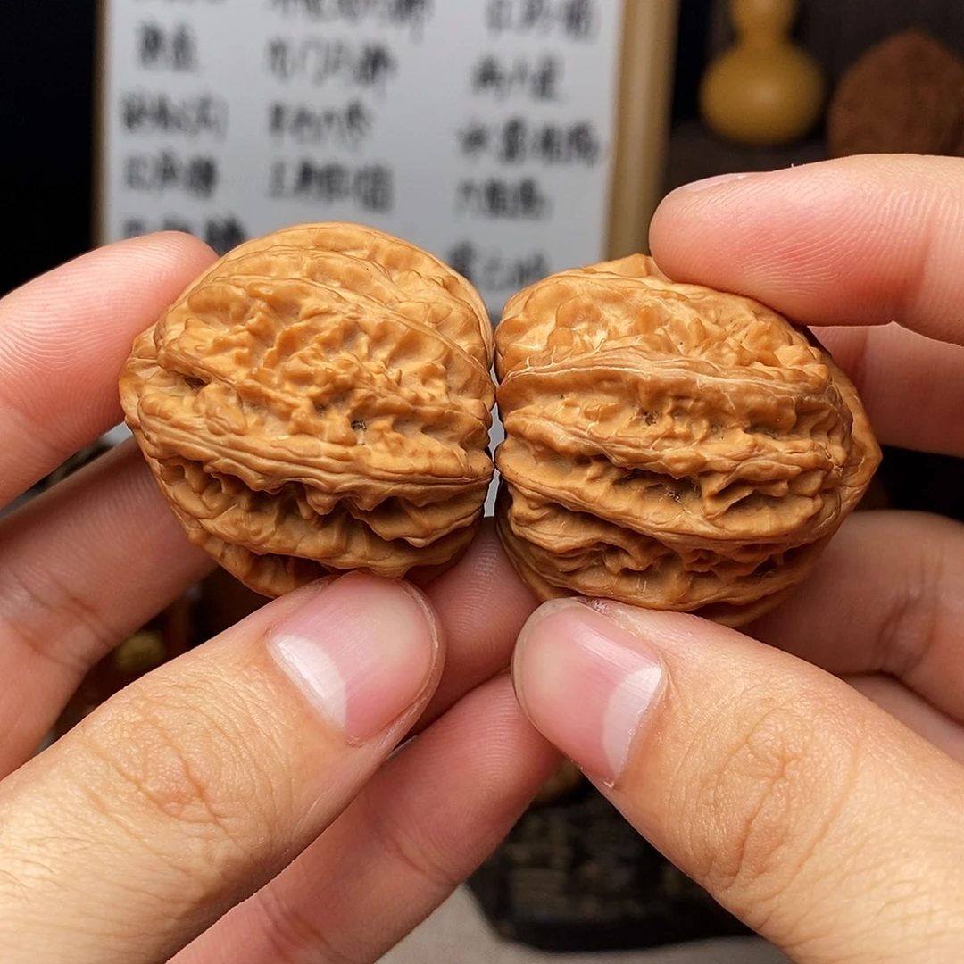 文玩核桃吊坠三羊谷