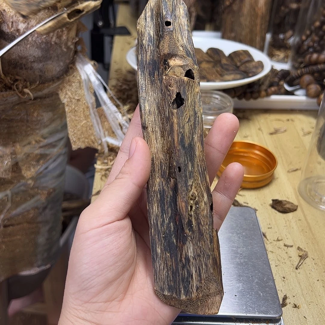 木绿奇楠虫漏49克