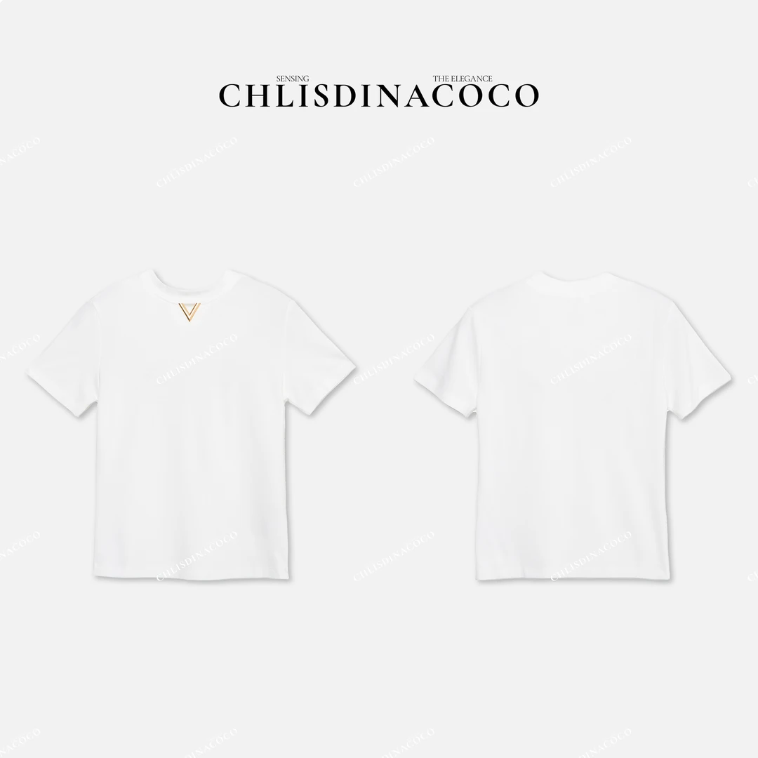 Chlisdinacoco“胤刃黛髣”丨V标半高领短袖T恤C33136DT251