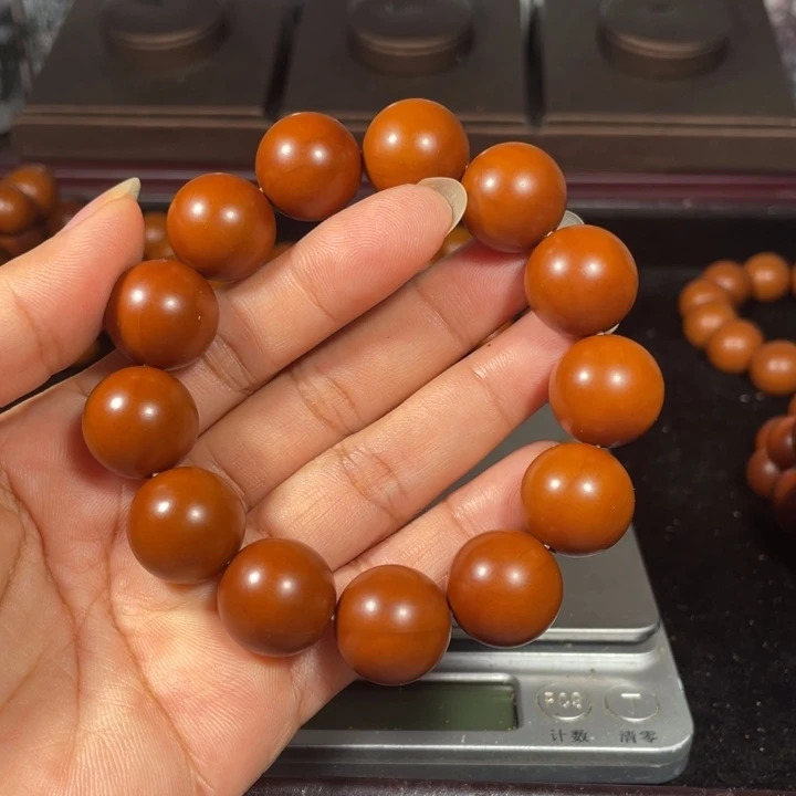 吊坠橄榄核1.72+树王精品