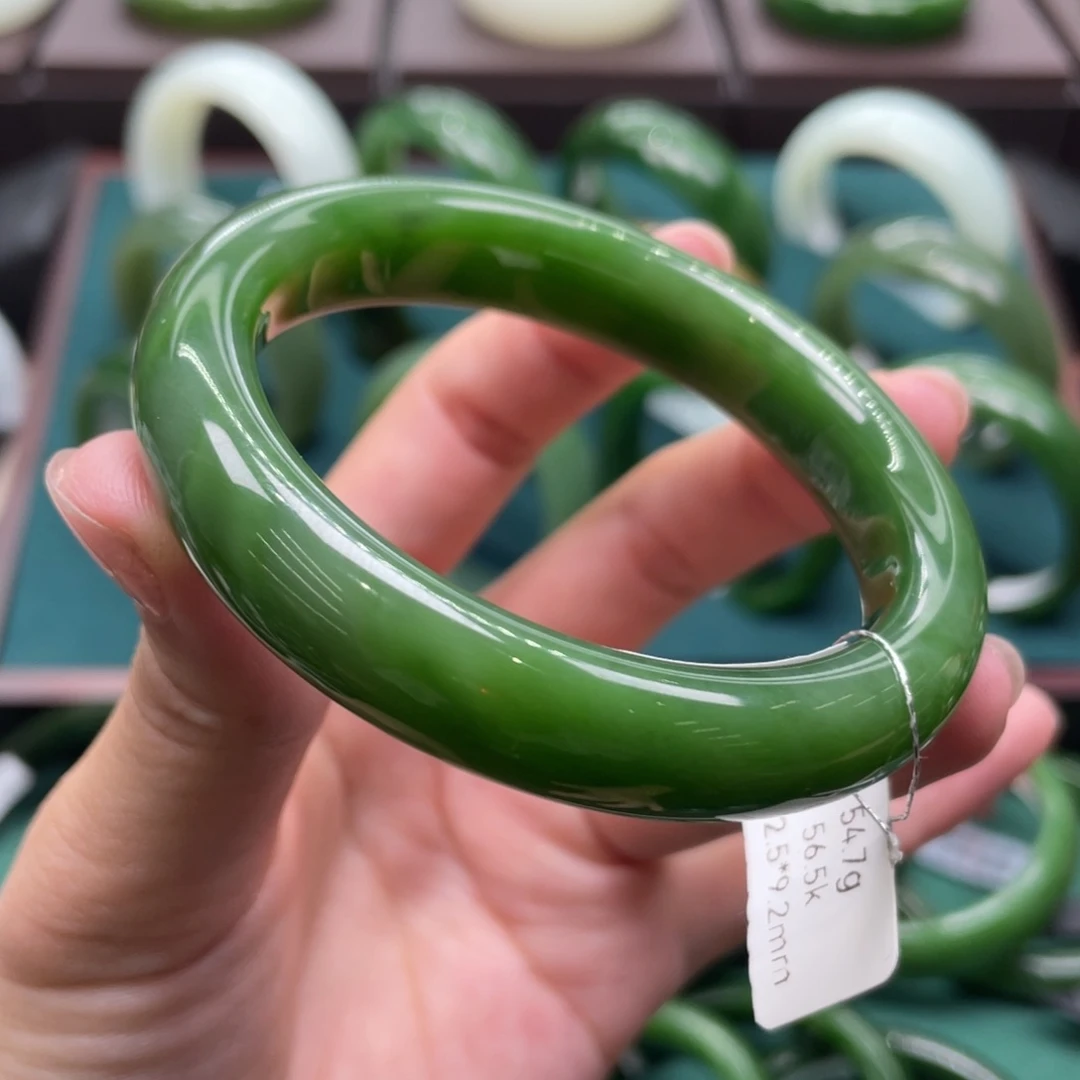 和田玉（碧玉）未镶嵌手镯5556