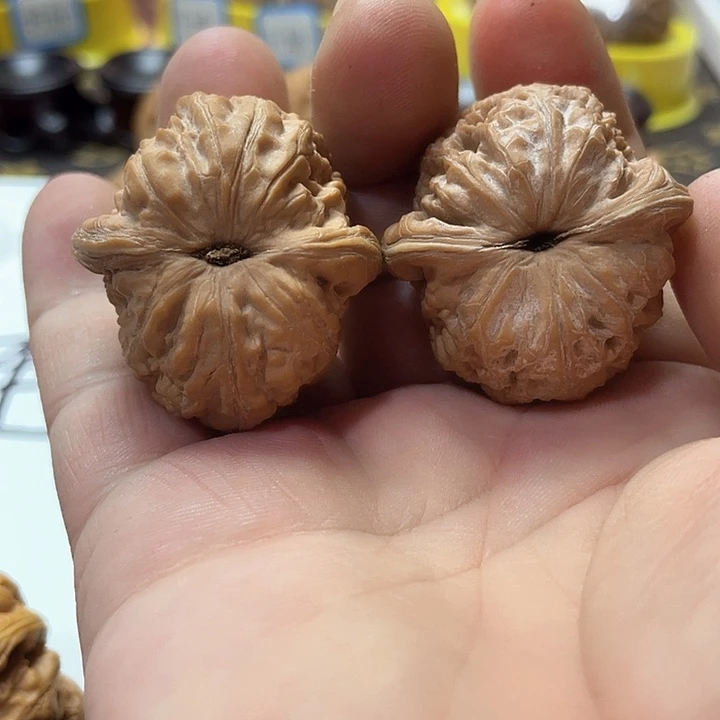 Ｇ***ᵇ文玩核桃吊坠元宝