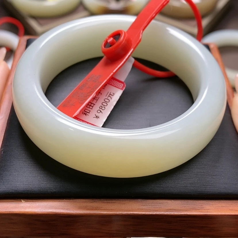 【闪购商品】和田玉手镯未镶嵌