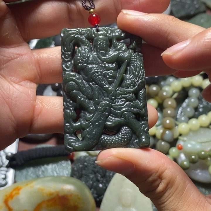 和田玉未镶嵌珠宝奇石