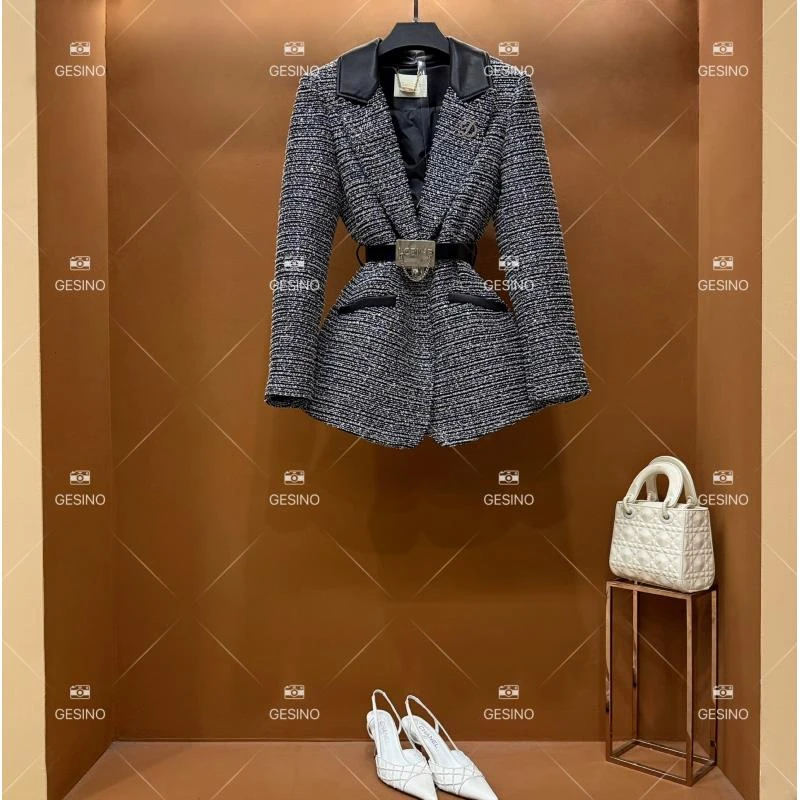 【闵闵】秋冬气质小香风时尚设计师中长款外套 QD-2025216