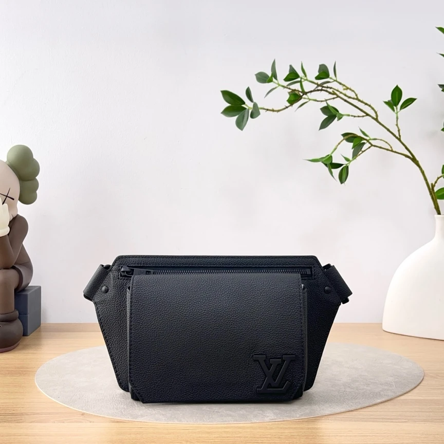 95新 LouisVuitton/路易威登 【九筒奢品】Aerogram/腰包/4233