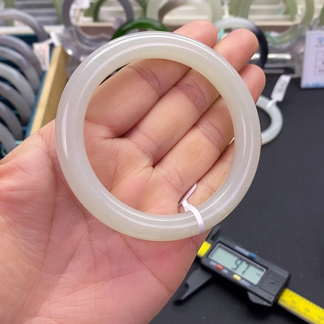 和田玉未镶嵌手镯58.59