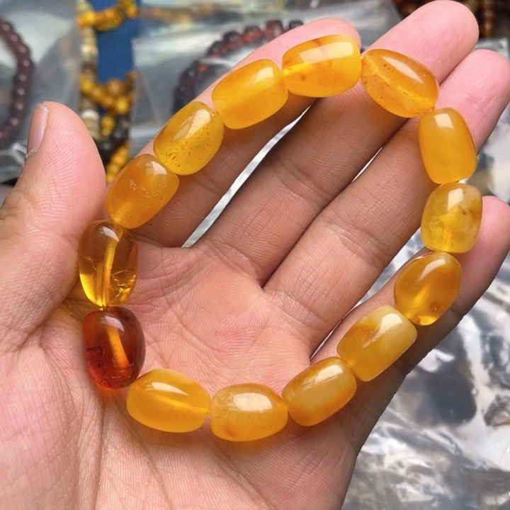 琥珀未镶嵌珠宝奇石