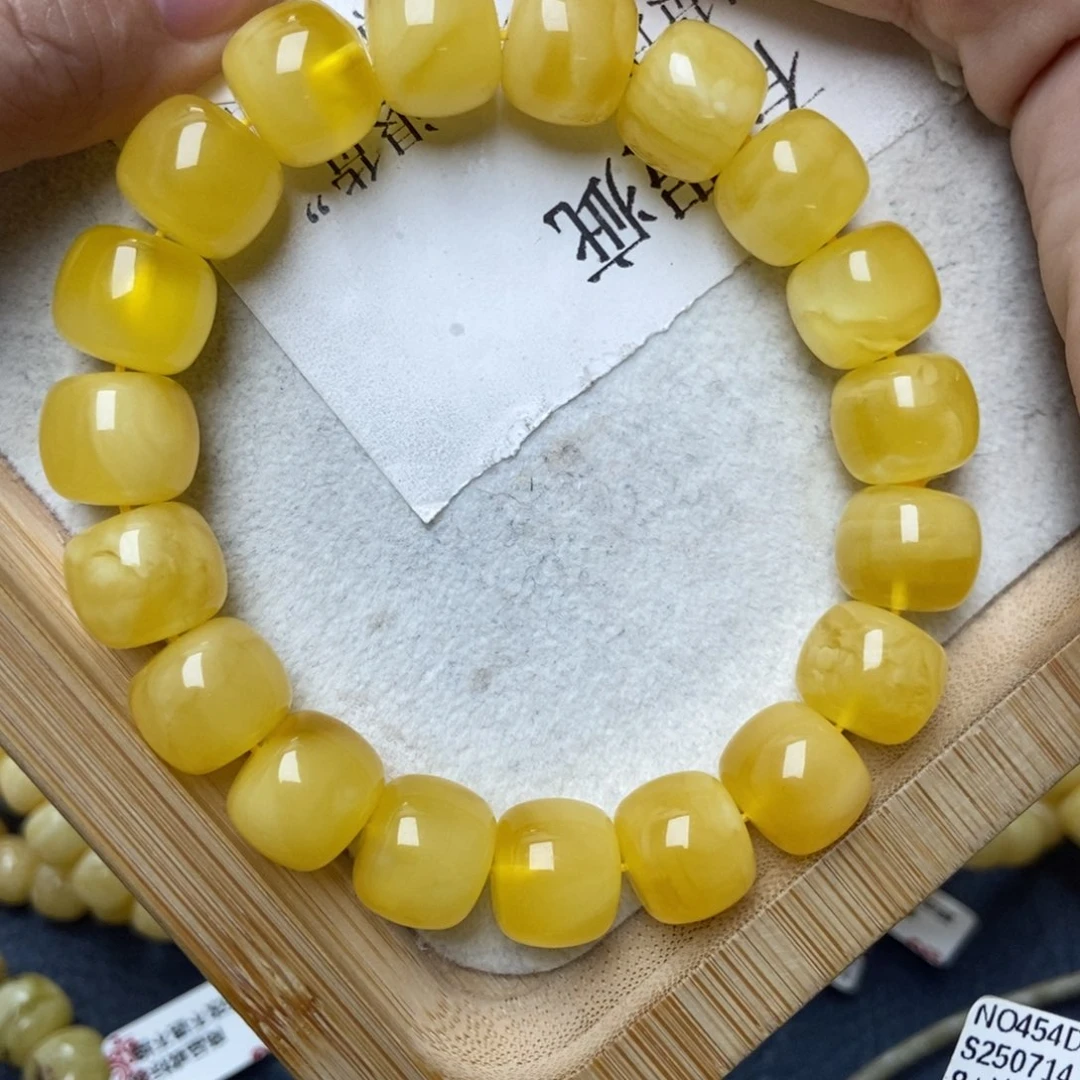 蜜蜡未镶嵌珠宝奇石13