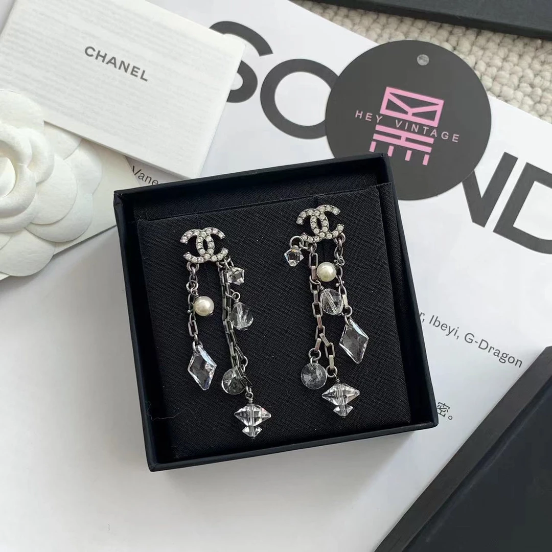 99新 Chanel/香奈儿 19B水晶流苏耳钉 13669833
