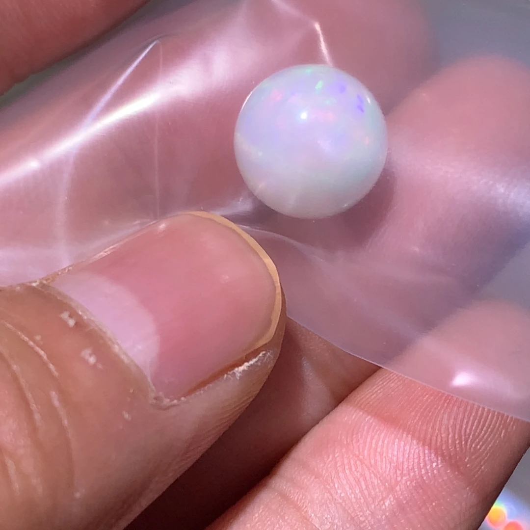 小***甲欧泊未镶嵌欧泊裸石