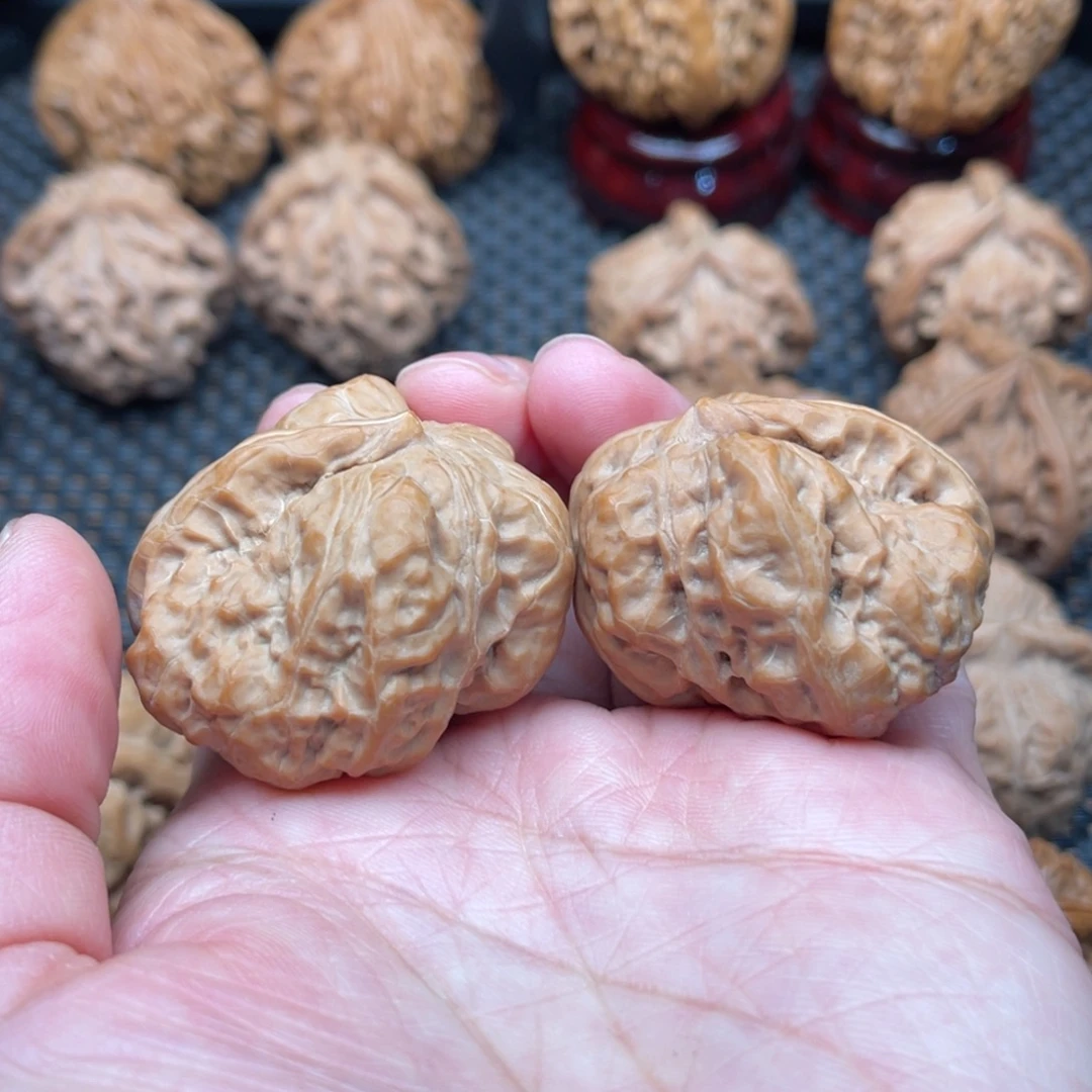 东***解文玩核桃吊坠一帆风顺蛤蟆头