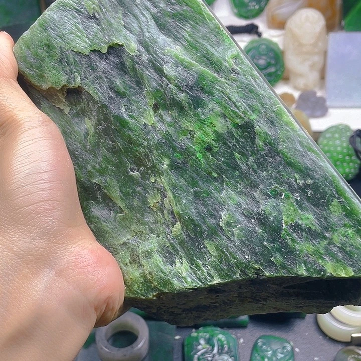 新***姐和田玉未镶嵌珠宝半成品