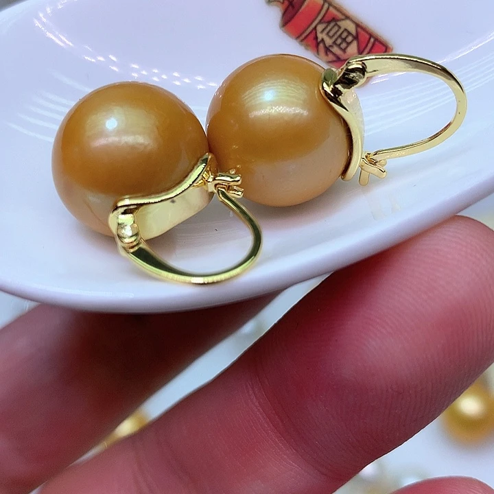 银S925镶嵌耳饰淡水珍珠