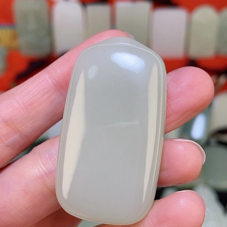 【闪购商品】颈饰未镶嵌和田玉