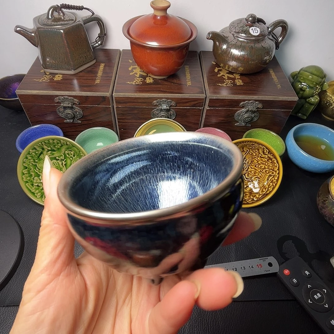 茶盏我在等我们领导吃饭