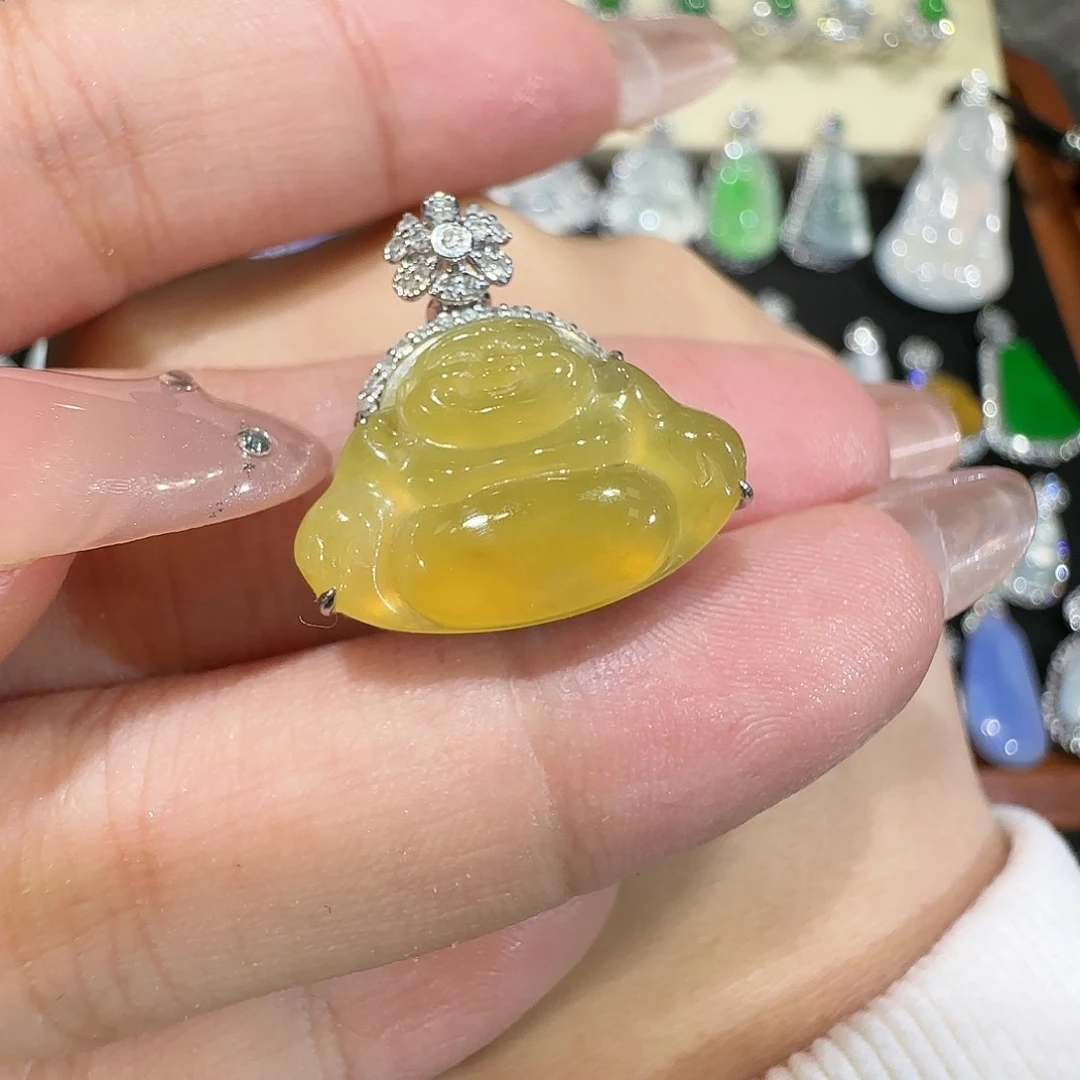 【闪购商品】颈饰18K金镶嵌翡翠