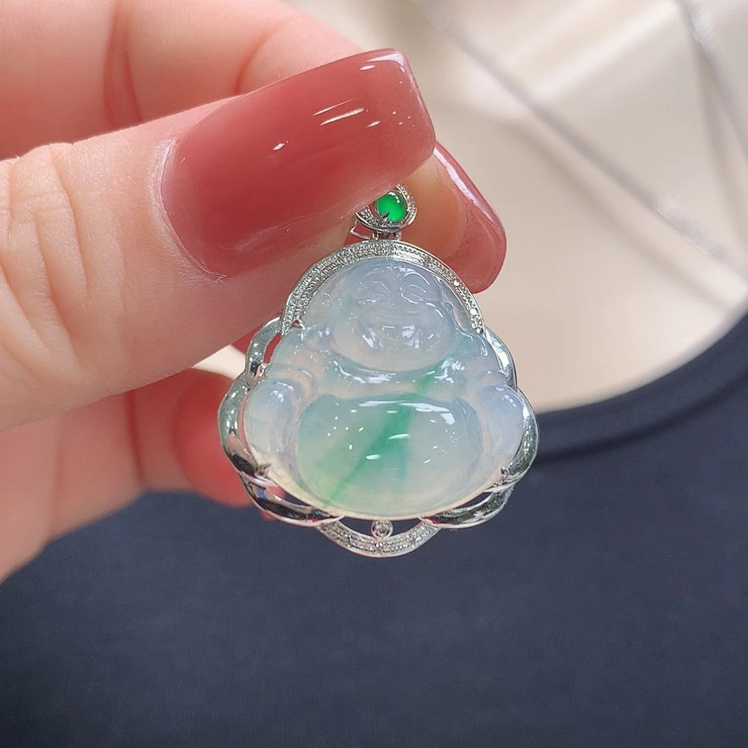 翡翠18K金镶嵌颈饰佛公