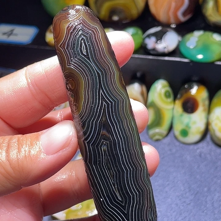 玛瑙/玉髓未镶嵌珠宝奇石